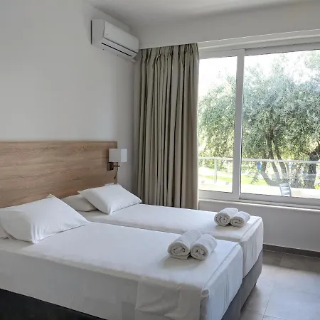 Saint Nicholas Szálloda 3*